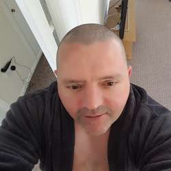 Bigbearjohn's Chat & Dating Profile