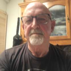 Carmelhome's Chat & Dating Profile