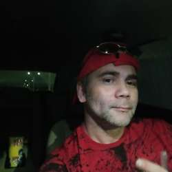 Cumsitonmydic's Chat & Dating Profile