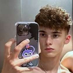 EricNeil's Chat & Dating Profile