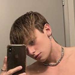FillMeIn's Chat & Dating Profile