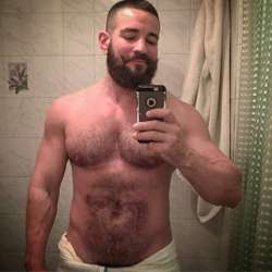 Kelvin028's Chat & Dating Profile