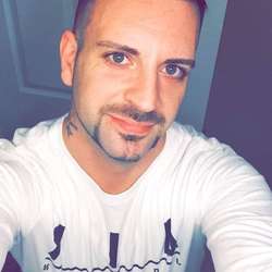 LayLow's Chat & Dating Profile