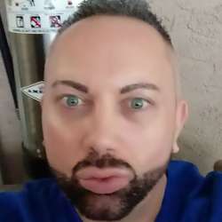 M8LENRSE's Chat & Dating Profile