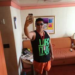 Romcard40's Chat & Dating Profile