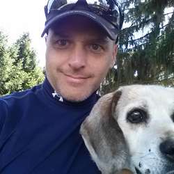 blueyes077's Chat & Dating Profile