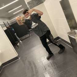 denim204's Chat & Dating Profile