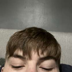 djskksksak's Chat & Dating Profile