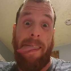 johnnyrobles1's Chat & Dating Profile