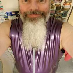 rubrtight's Chat & Dating Profile
